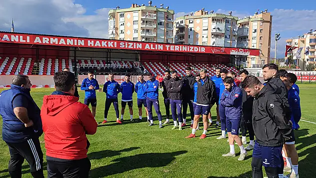 Sarayönü Belediye topbaşı yapıyor