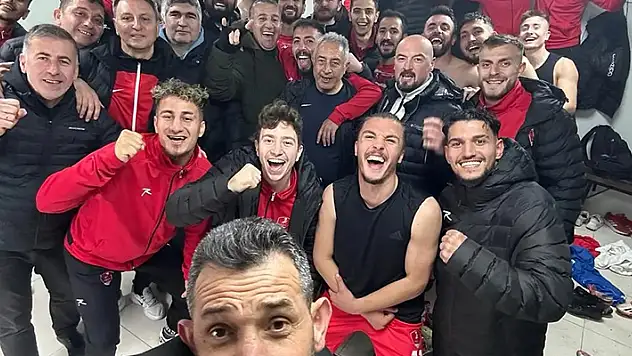 Sarayönü gol yağdırdı, Akşehir zirveye yerleşti