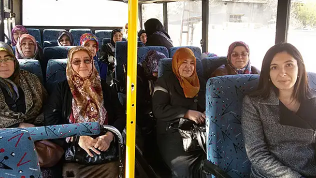 Sarayönü'nde kadınlara ücretsiz kanser taraması