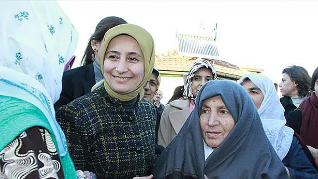 Sare Davutoğlu ana ocağında