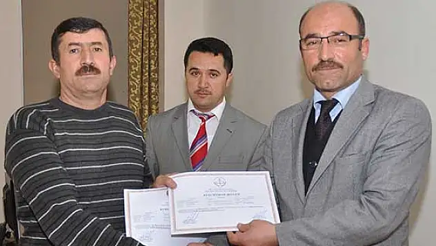 Sarıoğlan ilçesinde kursiyerlere sertifika