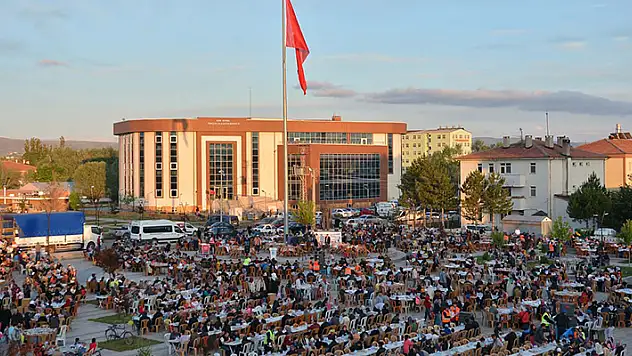 Şarkışla Belediyesi işçi maaşlarına yüzde 120 zam yaptı
