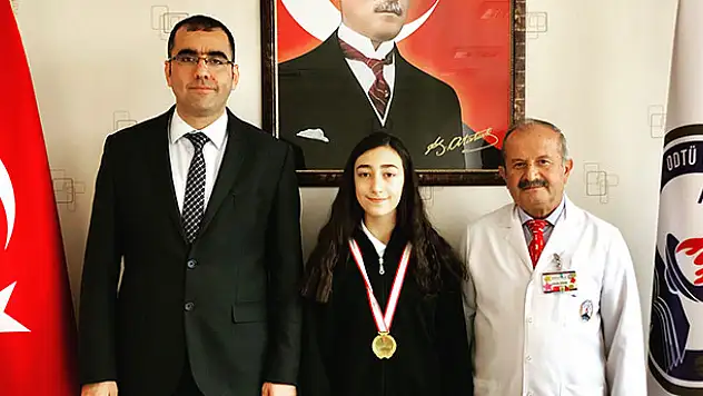 Satranç'ta Alp koleji farkı