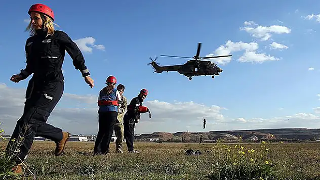 Savaş muhabiri adaylarına zorlu eğitim