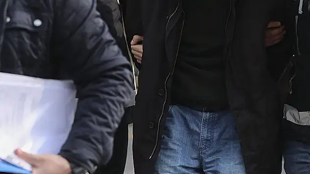 Savunma sanayi projelerini yabancı firmalara aktaranlara operasyon: 6 gözaltı