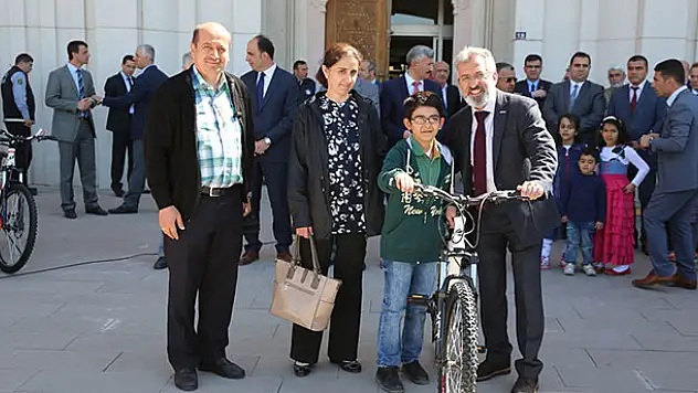 SEDEP Çocuk Mecli̇si̇ 'Değerler Bi̇ldi̇rgesi̇' yayınladı