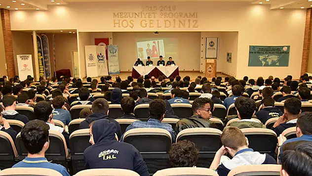 SEDEP panellerle öğrencilerin kişisel gelişimine katkı sağlıyor