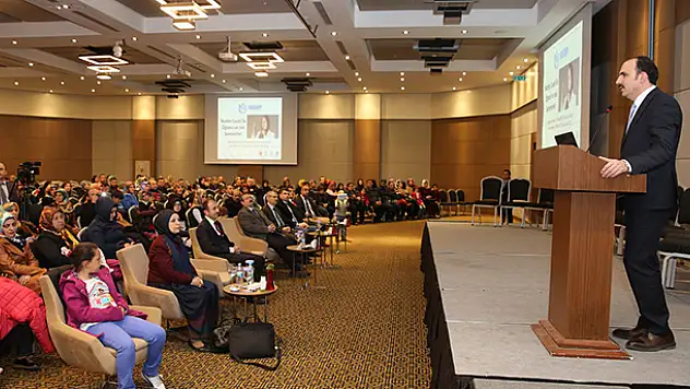 SEDEP'TEN Çocuk Yetiştirmede Aile ve Çevresel Faktörler semineri