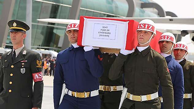 Şehidin naaşı memleketi Konya'da karşılandı