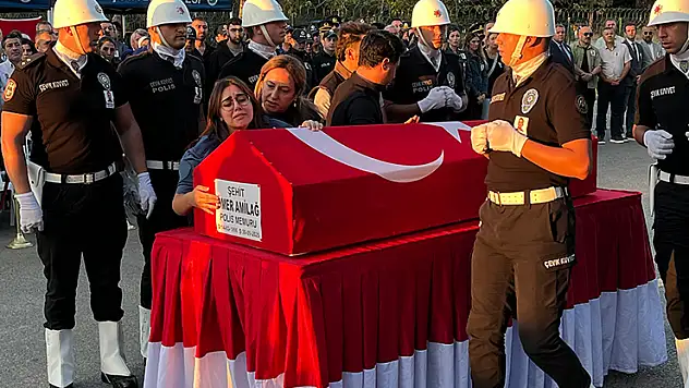 Şehidin nişanlısı: 'Ne olur Ömer'imi götürmeyin'