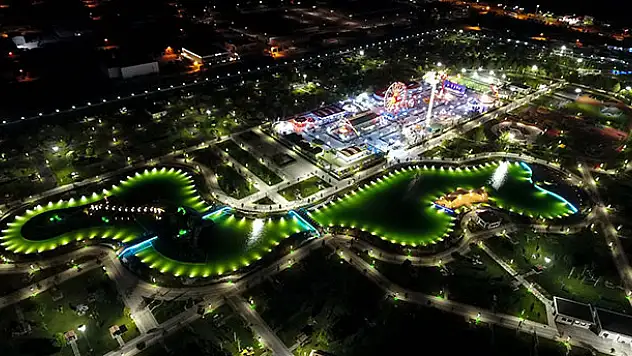 Şehir Parkı'na ziyaretçi akını