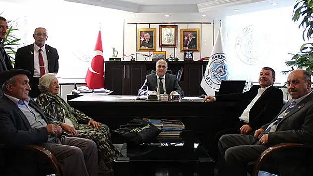 Şehit ailelerinden Özaltun'a ziyaret