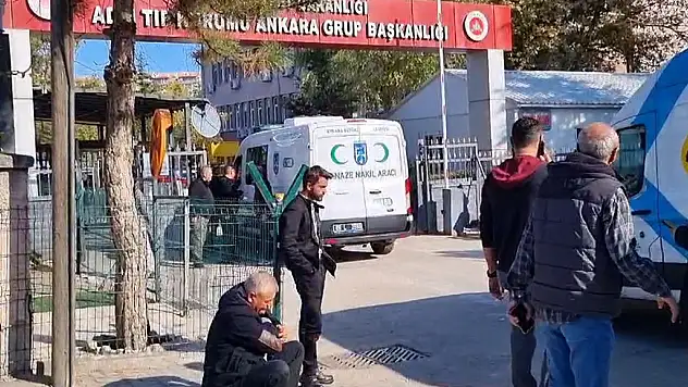 Şehit ailelerinin Adli Tıp Kurumu'nda bekleyişi