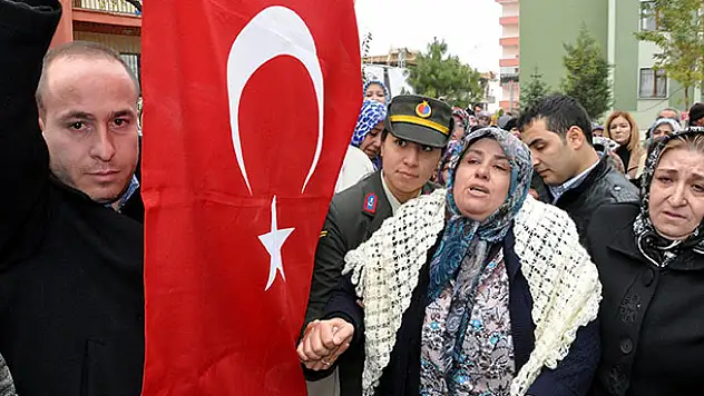 Şehit annesinin duygulandıran mektubu 'Çanakkale' klibinde
