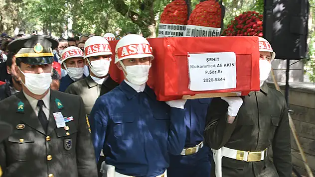 Şehit Er Muhammed Ali Akın Konya'da son yolculuğuna uğurlandı
