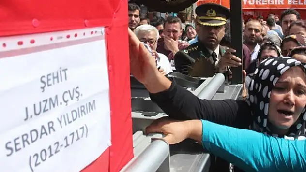 Şehit eşi, 'Açın bakın o değildir' diyerek feryat etti
