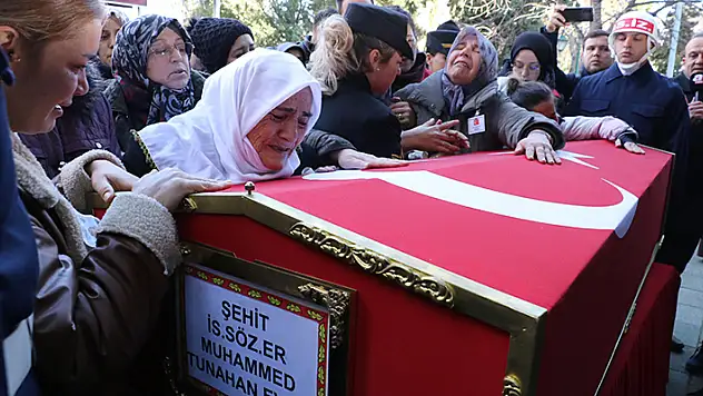 Şehit Evcin, son yolculuğuna uğurlandı 3 gün sonra doğum günüydü

