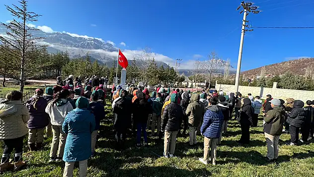 Şehit Okan Altıparmak mezarı başında anıldı
