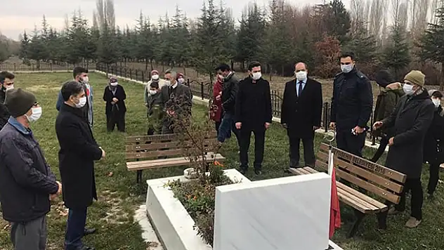Şehit Okan Altıparmak şahadetinin 4. yılında kabri başında anıldı