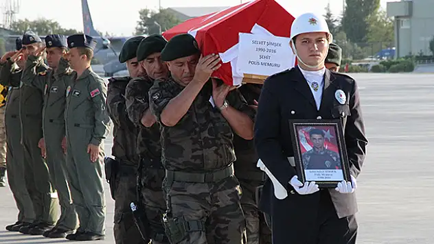 Şehit özel harekat polisi Selvet Şimşek'in naaşı Konya'ya getirildi