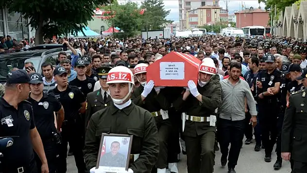 Şehit Piyade Sözleşmeli Er Hasan Taş, Kahramanmaraş'ta son yolculuğuna uğurlandı

