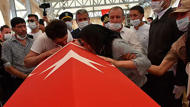 Şehit Piyade Teğmen Yunus Gül Adıyaman'da son yolculuğuna uğurlandı
