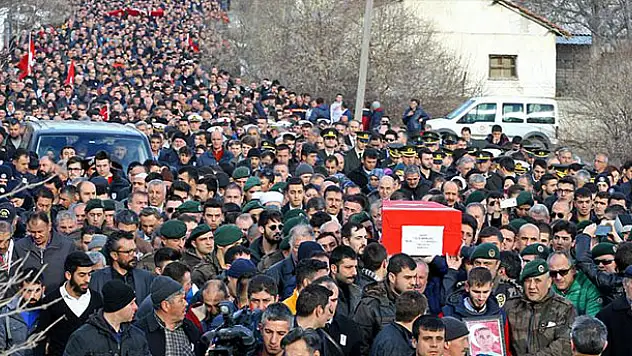 Şehit polis Büyükpoyraz son yolculuğuna uğurlandı