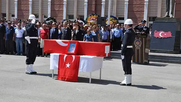 Şehit polis için tören düzenlendi