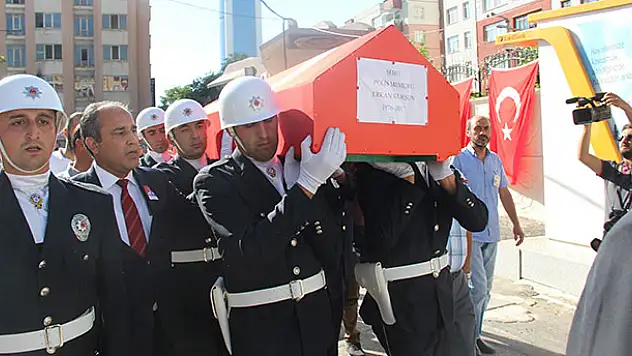 Şehit polis memuru için Konya Emniyet Müdürlüğünde tören düzenlendi