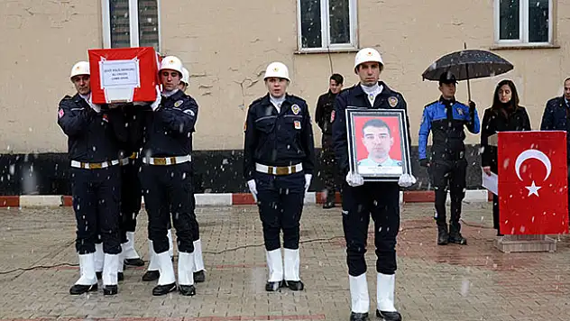 Şehit polis memurunun naaşı Konya'ya gönderildi