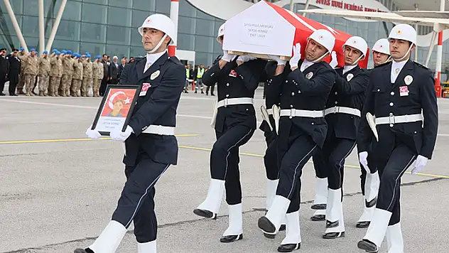 Şehit polis Şeyda Yılmaz'ın cenazesi memleketi Sivas'a getirildi
