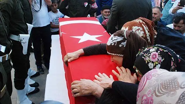 Şehit teğmenin babası: 'Vatan sağ olsun, düşman çatlasın'