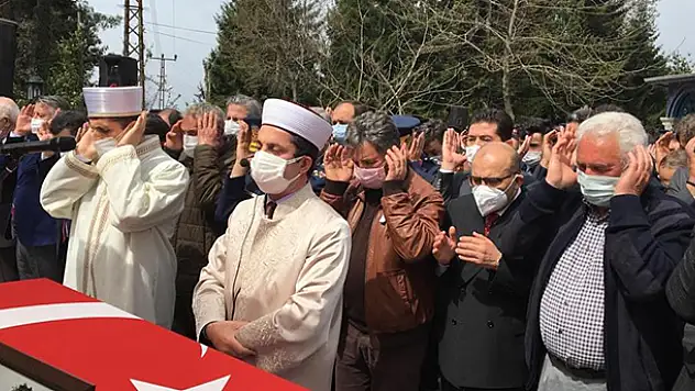 Şehit Türk Yıldızları pilotu son yolculuğuna uğurlandı