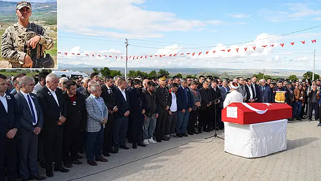 Şehit uzman çavuş, Aksaray'da son yolculuğuna uğurlandı

