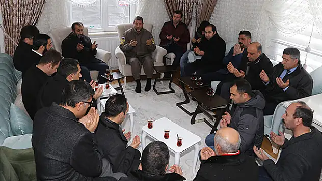 Şehit Uzman Çavuş Boz'un ailesine taziye ziyareti