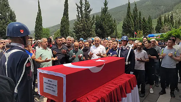 Şehit Uzman Çavuş Ertaş, Hatay'da son yolculuğuna uğurlandı
