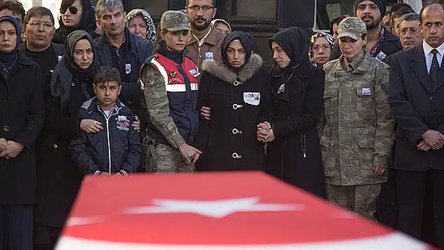 Şehit Uzman Çavuş Karakuşoğlu son yolculuğuna uğurlandı