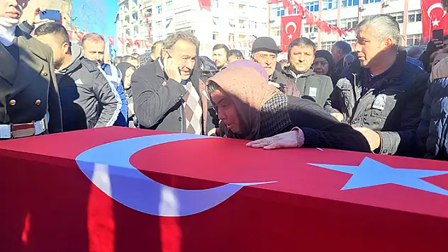 Şehit Uzman Çavuş Köroğlu, son yolculuğuna uğurlandı

