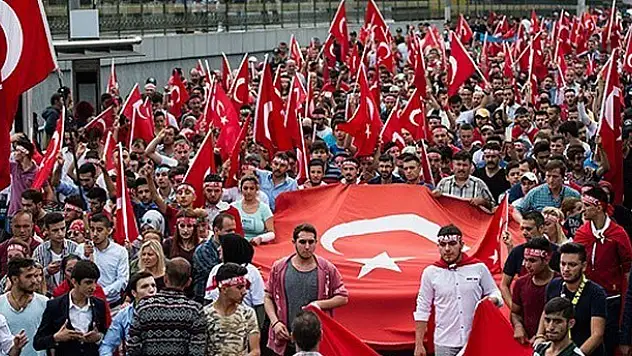 Şehitler için yürüdüler