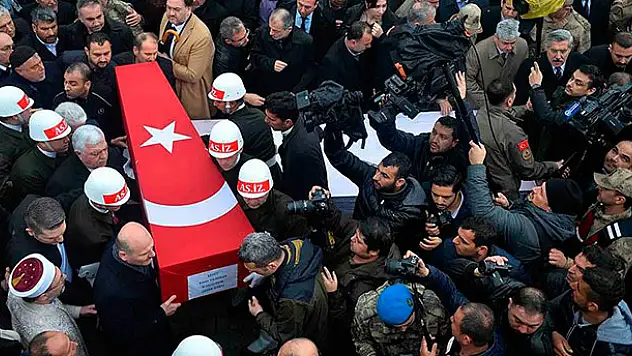 Şehitlerimiz son yolculuklarına uğurlanıyor