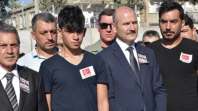 Şehitlerimizi dualarla uğurluyoruz