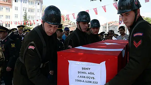 Şehitlerimizi uğurluyoruz