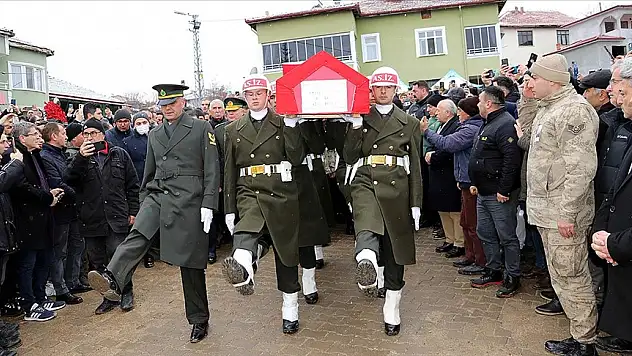 Şehit Piyade Uzman Çavuş Samet Aslan, son yolculuğuna uğurlandı