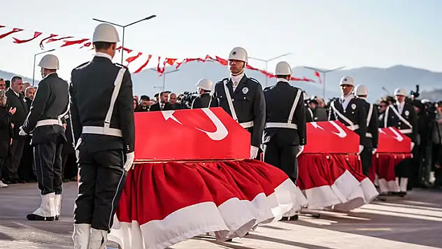 Şehitlerimizi uğurluyoruz