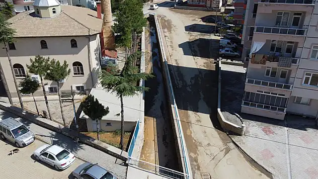 Sel ve dolunun vurduğu Konya'nın Beyşehir ilçesinde metrekareye 63,2 kilogram yağış düştü
