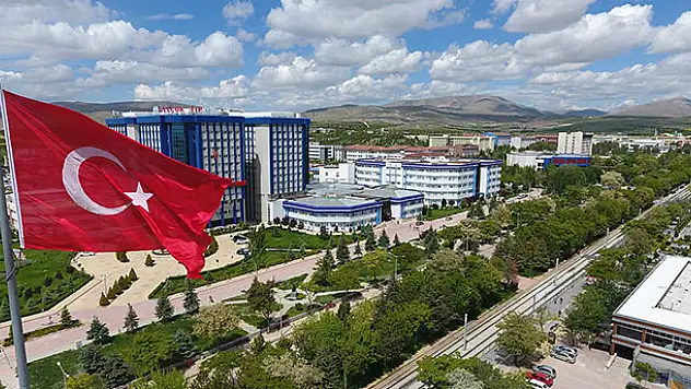 Selçuk, dünyanın en iyi üniversiteleri arasında