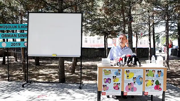 Selçuk: Riskin olmadığı kademelerde okulları açacağız