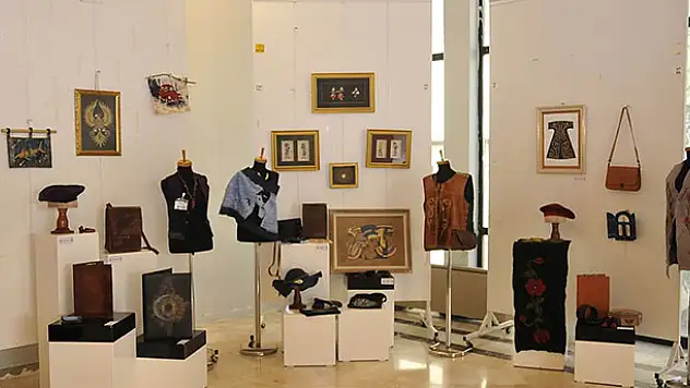 Selçuk'ta 'Deri ve Keçe Ürünleri Sergisi' açılışı yapıldı
