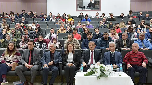 Selçuk'ta 'Ödüllü Sigara Bırakma' Etkinliği Bilgilendirme Toplantısı yapıldı