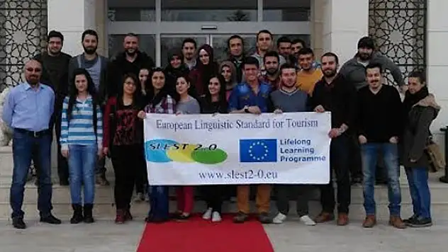 Selçuk'tan turizm dil sertifikası